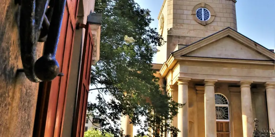 Overview and Sightseeing Bus Tour of Historic Charleston