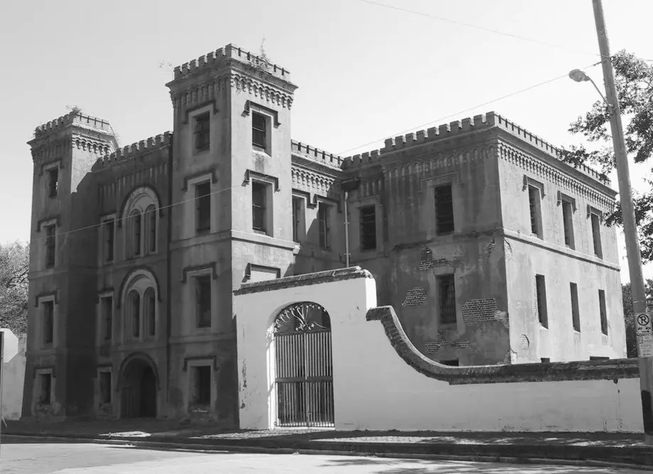 The Charleston Haunted Jail Tour