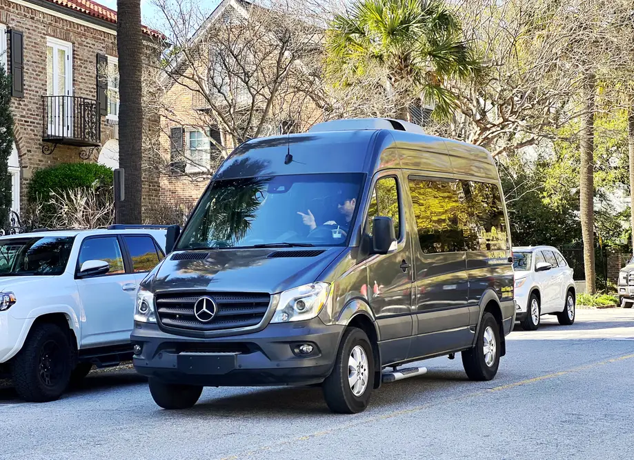 Charleston in Comfort: A Luxury Small-Group City Tour