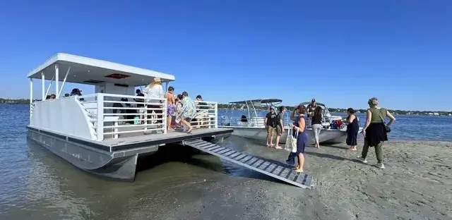 Boat to Beach Cruise - 4 Hours