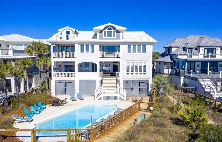 OCEANFRONT Vacation rental home in Isle of Palms, SC