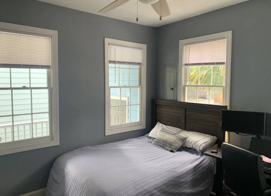 Private Bedroom Downtown with Yard/Patio...